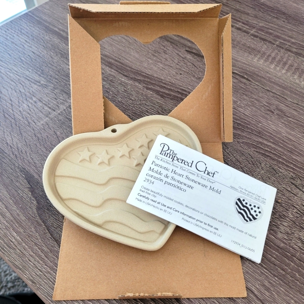 Pampered Chef Heart Cookie Stone